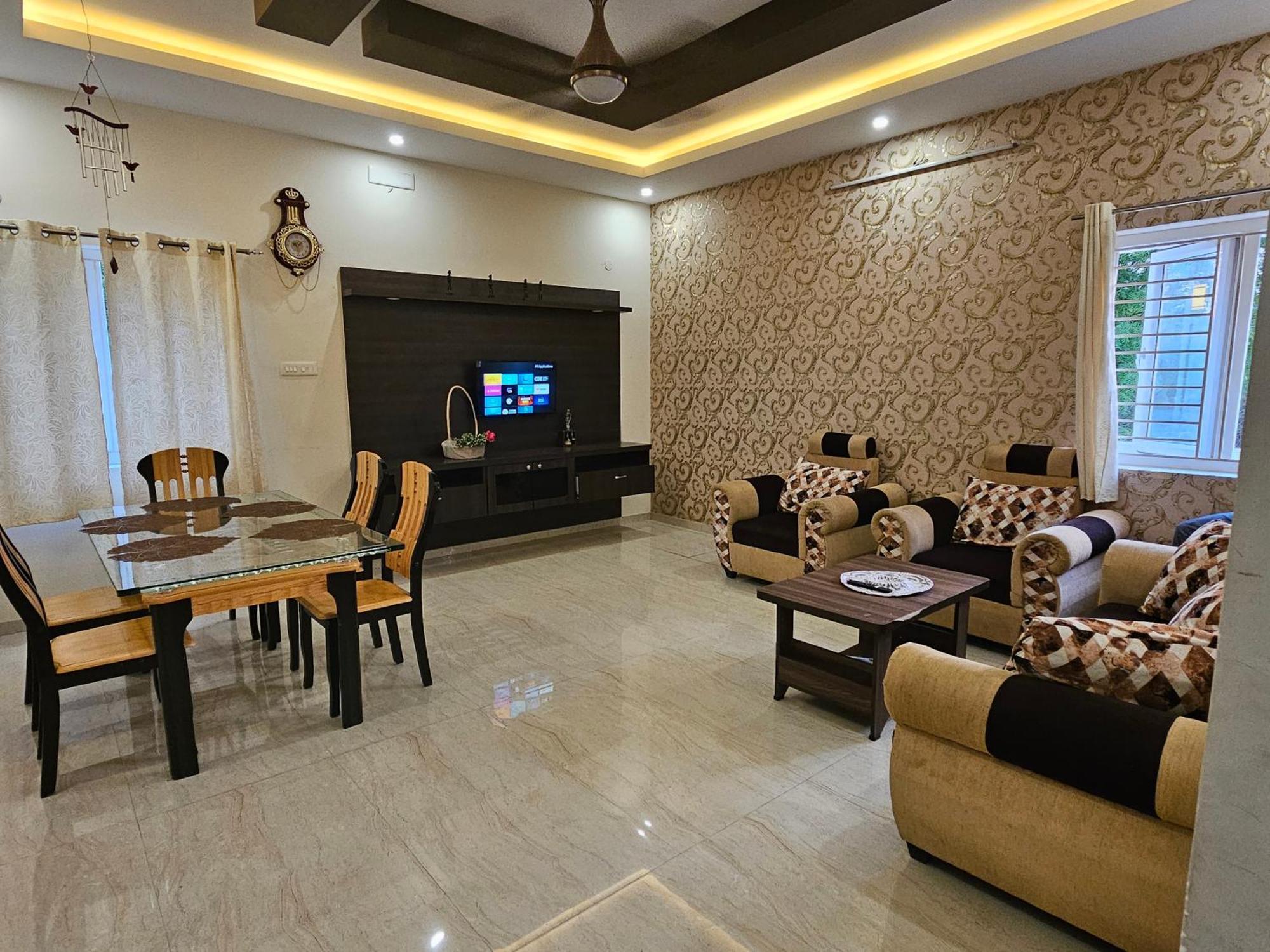 Shi'S Vilva - The Bungalow In Coimbatore - Near Airport, Kmch, Codesia エクステリア 写真