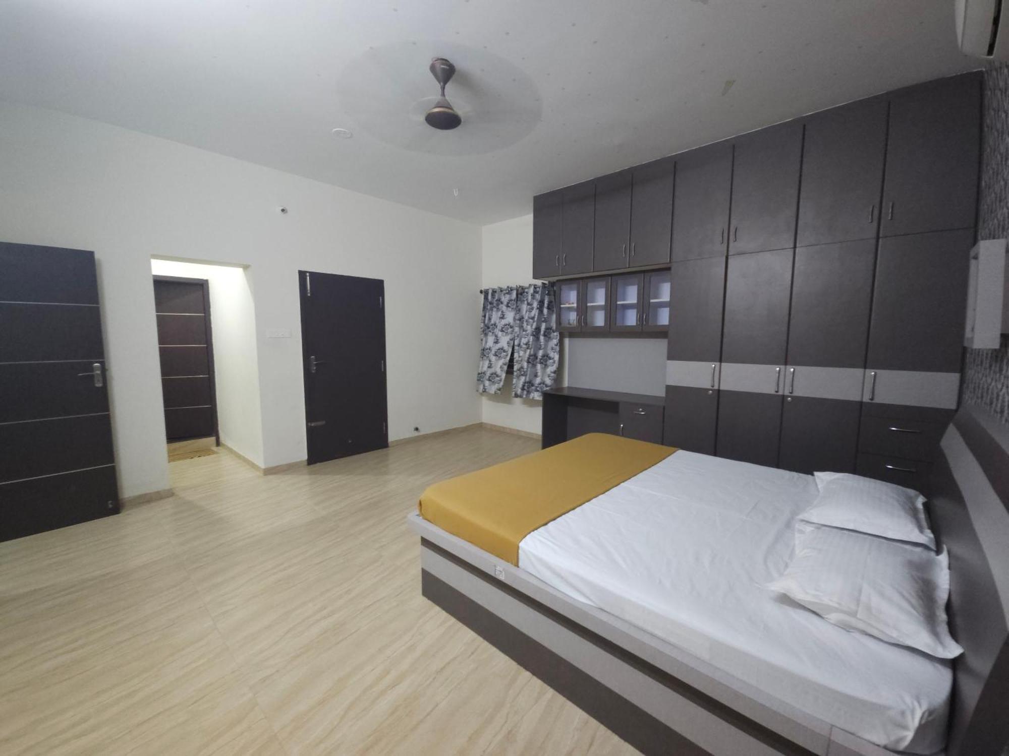 Shi'S Vilva - The Bungalow In Coimbatore - Near Airport, Kmch, Codesia エクステリア 写真